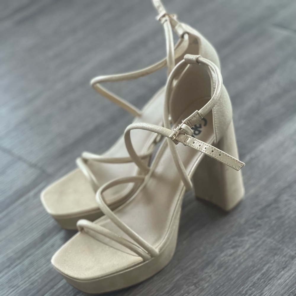 GBG Los Angeles Gold Strappy Platform Heels